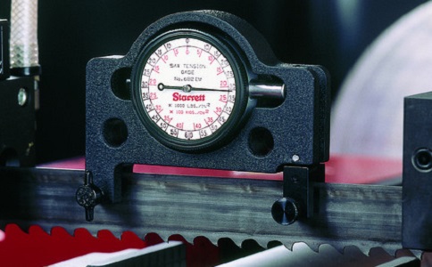 南京锯切钛合金用双金属带锯条还是硬质合金带锯条？